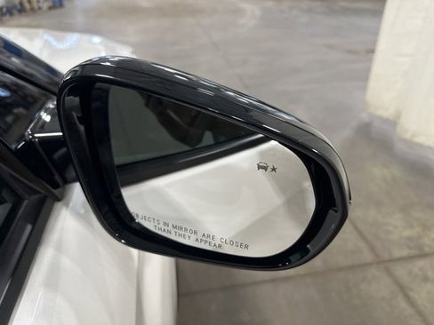 Used 2022 Chevrolet TrailBlazer RS w/ Sun and Liftgate Package image 37