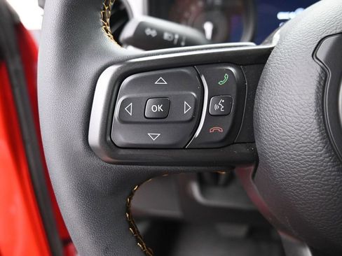 Used 2024 Jeep Wrangler Unlimited w/ Convenience Group image 16