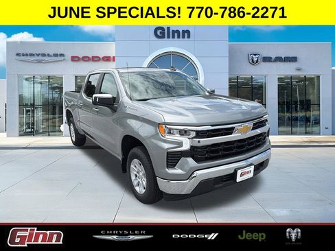Used 2025 Chevrolet Silverado 1500 LT RWD image 1