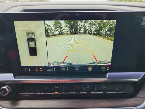 Certified 2024 GMC Sierra 2500 SLT w/ Texas SLT Premium Package image 23