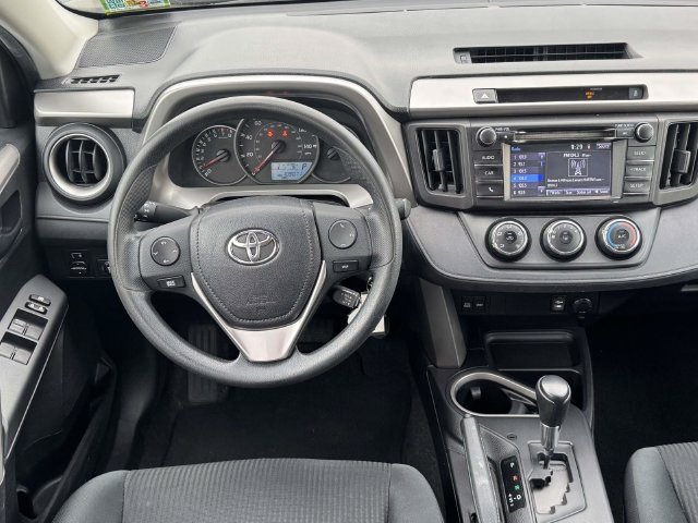 Used 2016 Toyota RAV4 LE AWD/4WD image 27