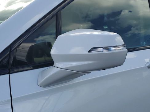 Certified 2024 Cadillac XT6 Sport w/ Platinum Package image 12