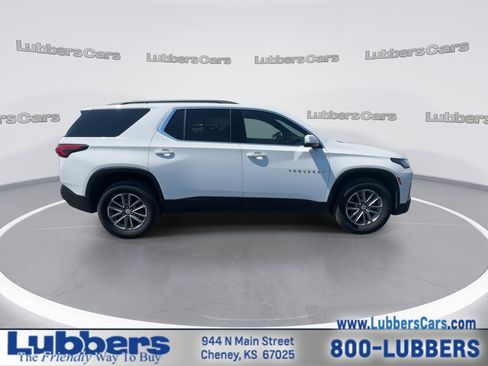 Used 2023 Chevrolet Traverse LT FWD image 9