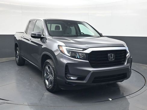 Used 2023 Honda Ridgeline RTL-E image 2