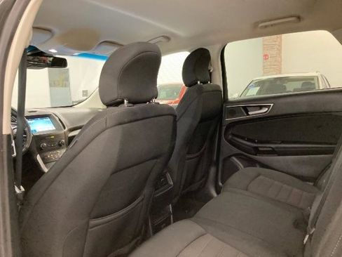Used 2019 Ford Edge SEL image 10