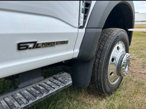 New 2025 Ford F550 4x4 Regular Cab Super Duty image 7
