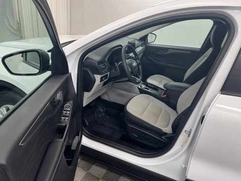 Used 2023 Ford Escape Active AWD/4WD image 12