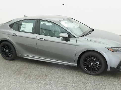New 2026 Toyota Camry SE FWD image 12