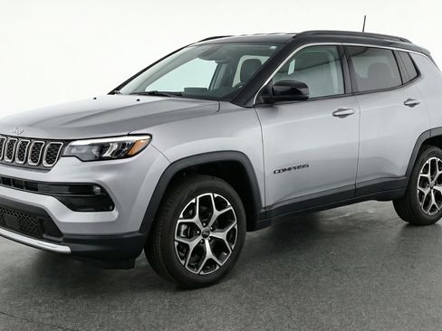 Used 2025 Jeep Compass Limited AWD/4WD image 3