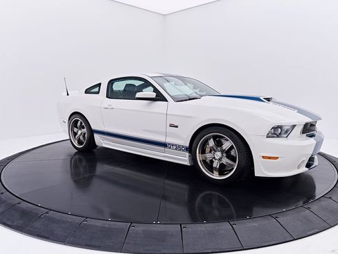 Used 2011 Ford Mustang GT Premium w/ Electronics Pkg RWD image 17