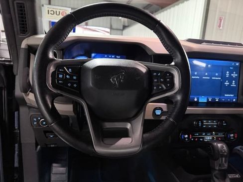 Used 2023 Ford Bronco Wildtrak AWD/4WD image 26
