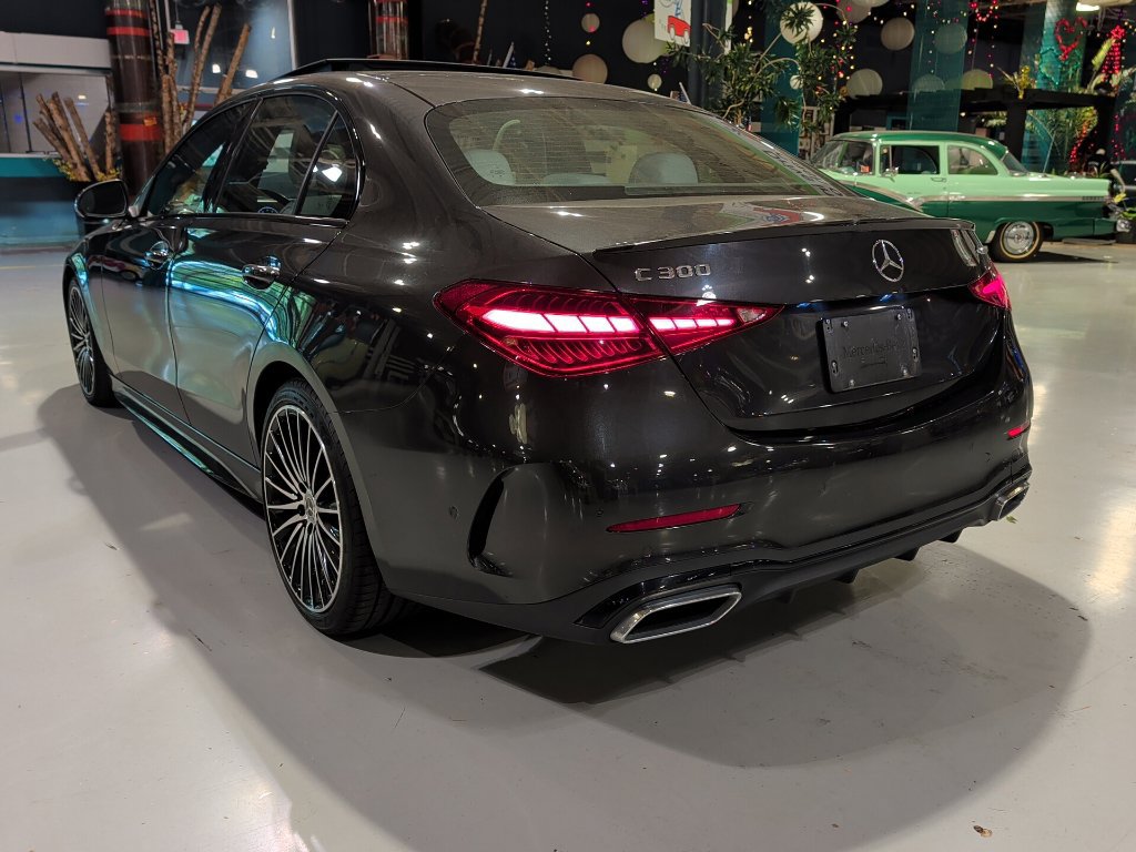 Used 2023 Mercedes-Benz C 300 4MATIC Sedan image 11