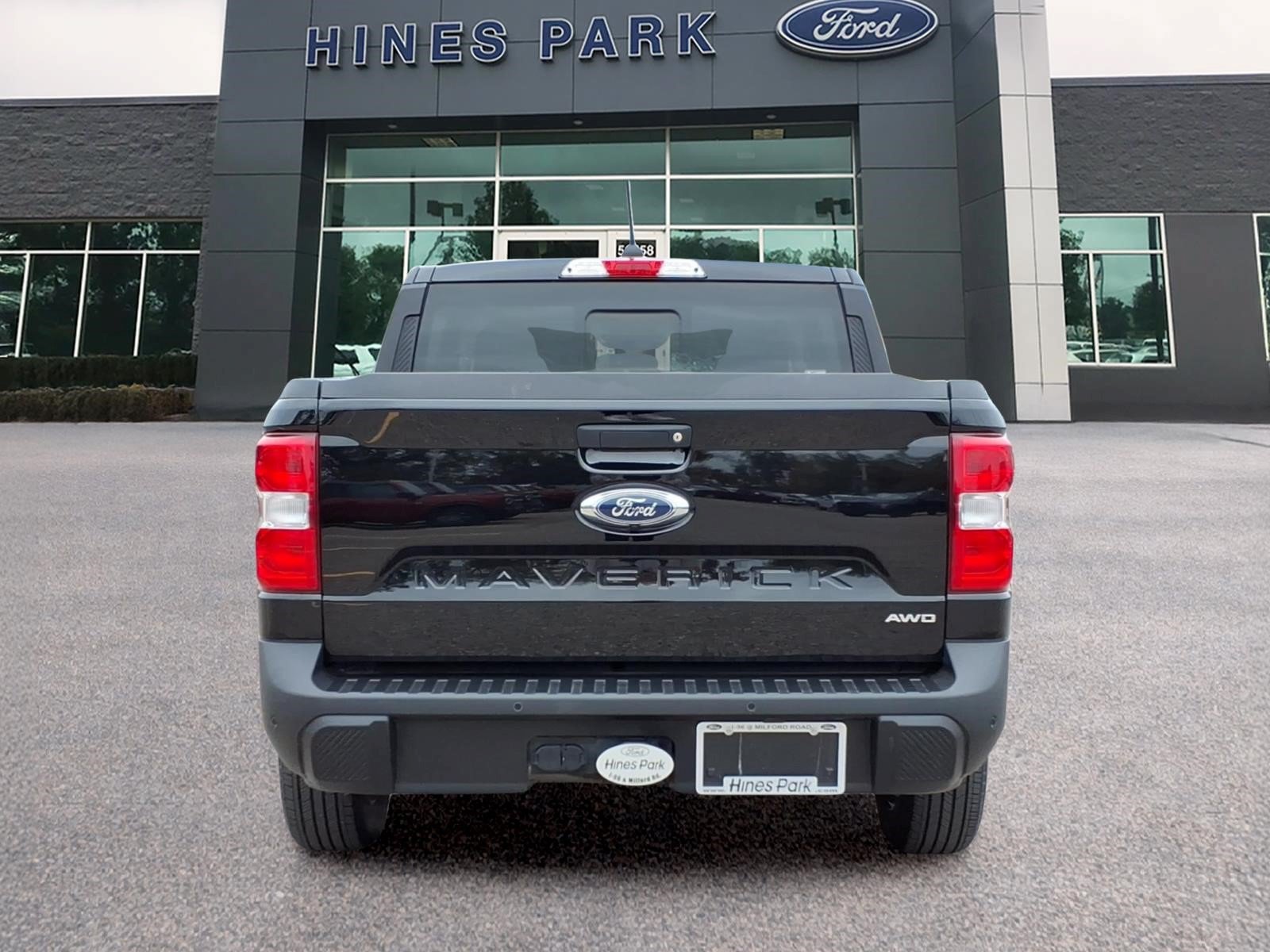 Used 2024 Ford Maverick Lariat w/ 4K Tow Package AWD/4WD image 6