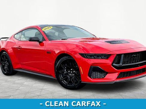 Used 2025 Ford Mustang GT Premium w/ GT Performance Package RWD image 3