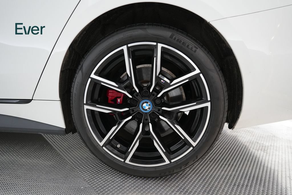 Used 2023 BMW i4 eDrive40 w/ M Sport Package RWD image 21
