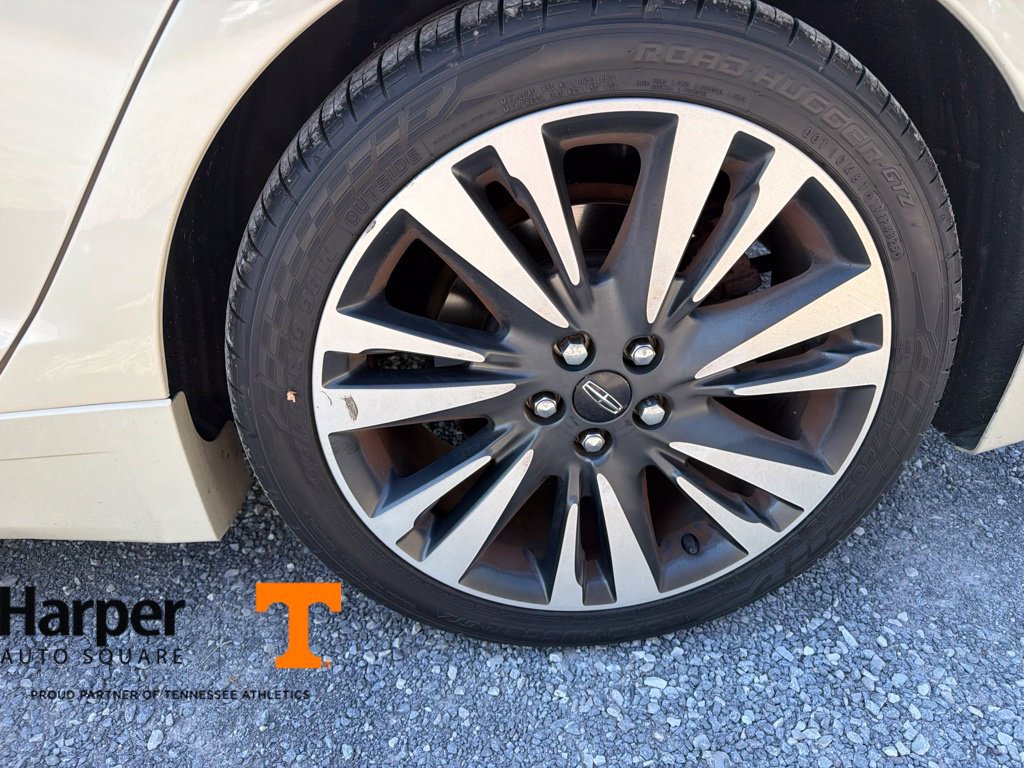Used 2018 Lincoln MKZ Select w/ Select Plus Package AWD/4WD image 19