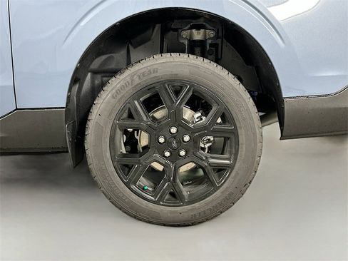 New 2025 Ford Maverick Lariat w/ Black Appearance Package image 31