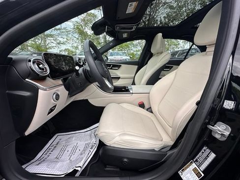 Used 2025 Mercedes-Benz C 300 4MATIC Sedan image 26