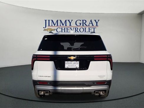 New 2026 Chevrolet Traverse LT w/ Driver Confidence Package image 4