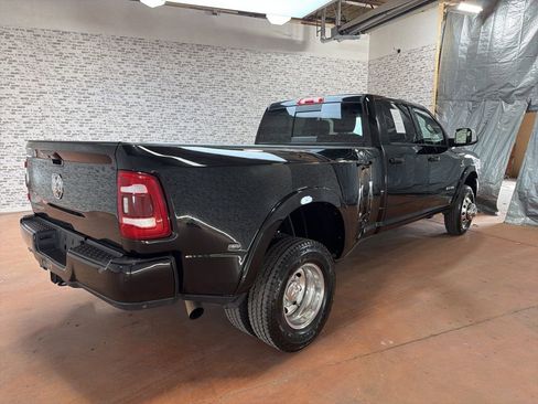 Used 2022 RAM 3500 Laramie image 7