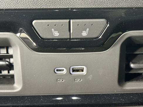 New 2026 GMC Sierra 1500 AT4 w/ AT4 Premium Package image 22