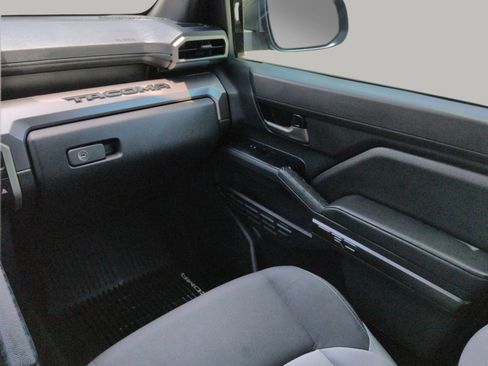 Used 2025 Toyota Tacoma TRD Sport RWD image 20