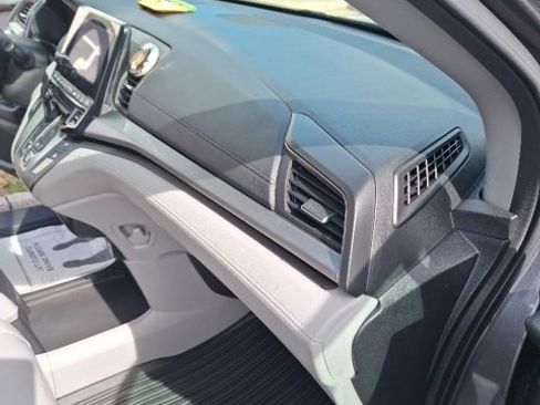 Used 2018 Honda Odyssey EX-L image 22
