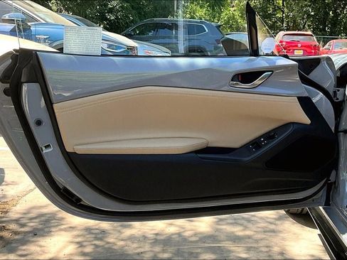 New 2025 MAZDA MX-5 Miata Grand Touring w/ Appearance Package image 25
