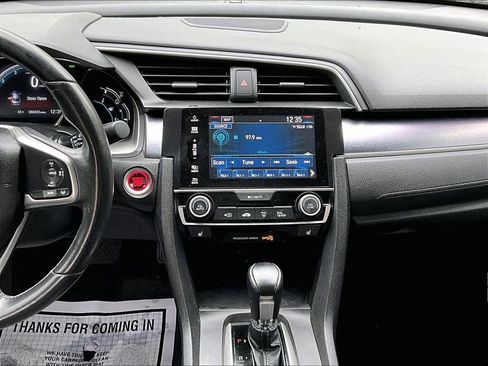 Used 2018 Honda Civic Touring image 6