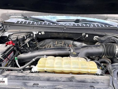 Used 2019 Ford Expedition Limited w/ Equipment Group 302A AWD/4WD image 10