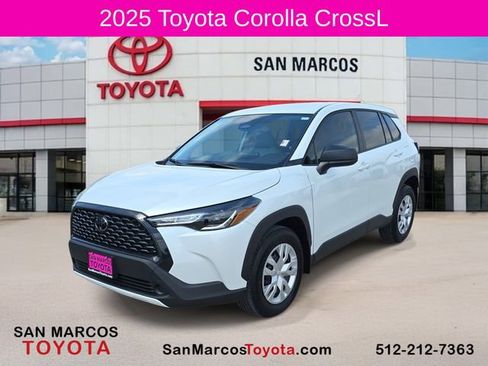 Used 2025 Toyota Corolla Cross L FWD image 1