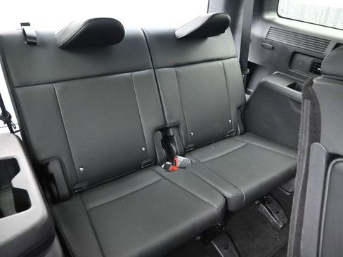 Used 2025 Hyundai Santa Fe SEL image 9