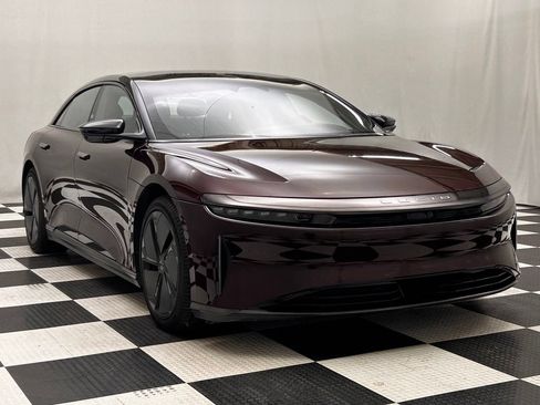 Used 2023 Lucid Air Touring AWD/4WD image 2