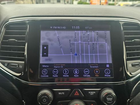 Used 2019 Jeep Grand Cherokee Altitude AWD/4WD image 11