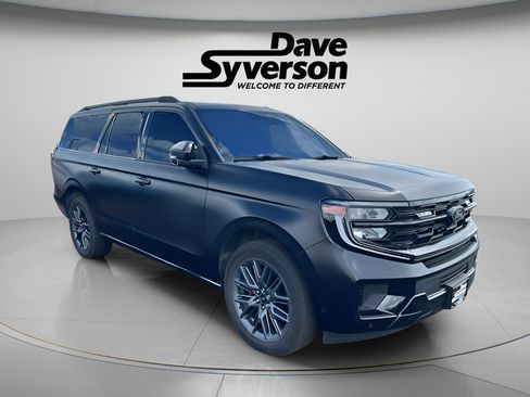 Used 2025 Ford Expedition Max Platinum w/ Stealth Performance Package AWD/4WD image 3