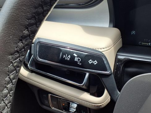 Used 2023 Lincoln Nautilus AWD image 11