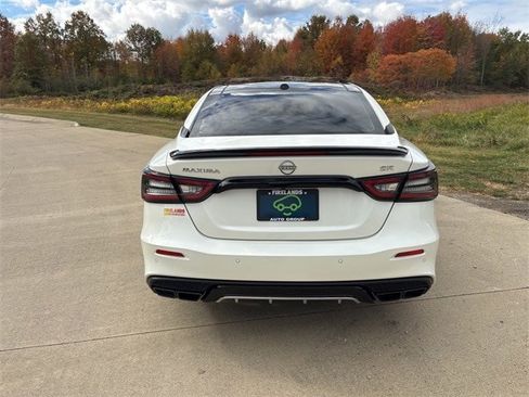 Used 2023 Nissan Maxima SR w/ Sport Mat Group image 4