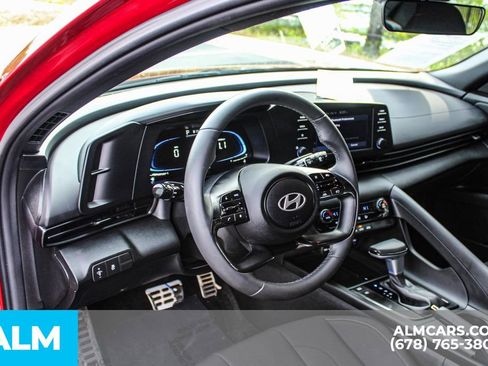 Used 2025 Hyundai Elantra Sport image 22