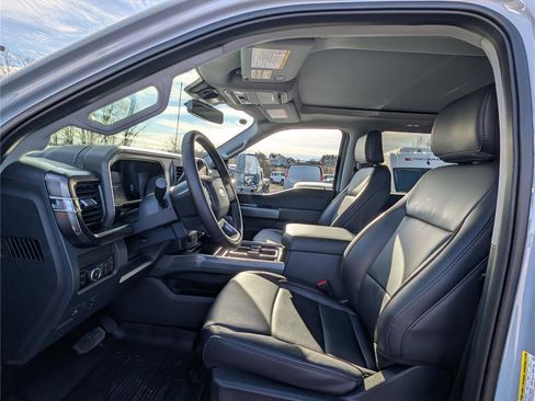 Used 2026 Ford F450 Lariat w/ FX4 Off-Road Package image 16