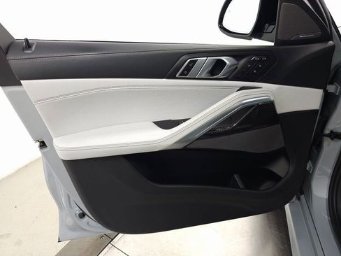 Used 2024 BMW X6 M60i w/ Dynamic Handling Package image 16