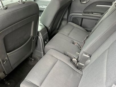 Used 2010 Dodge Journey SXT w/ Flexible Seating Group