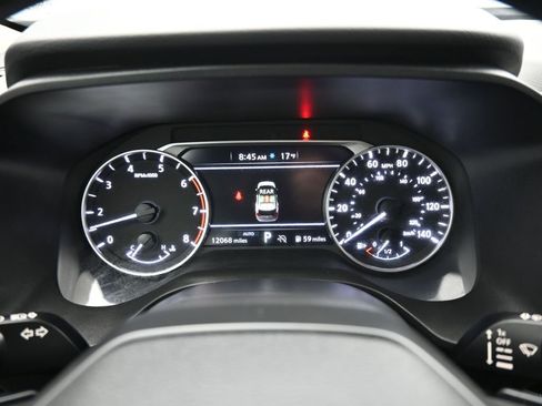 Used 2025 Nissan Rogue S image 20