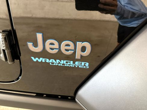 Used 2022 Jeep Wrangler Unlimited Rubicon 4xe w/ Cold Weather Group image 75