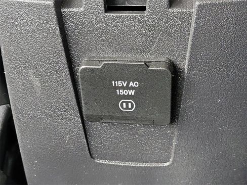 Used 2017 Jeep Patriot Latitude image 30