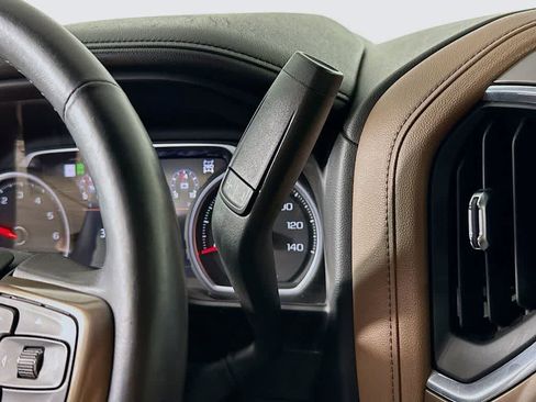 Used 2021 Chevrolet Silverado 1500 High Country w/ Technology Package image 19