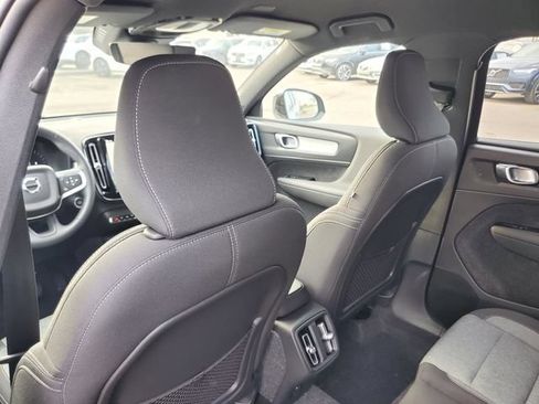 Used 2026 Volvo XC40 B5 Core w/ Climate Package AWD/4WD image 27
