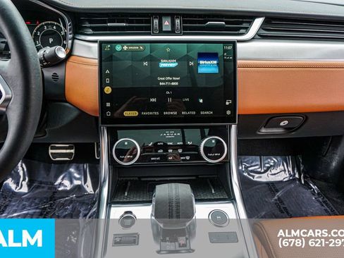 Used 2024 Jaguar XF R-Dynamic SE image 39