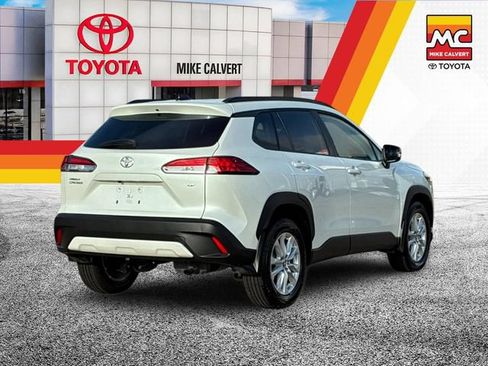 Certified 2025 Toyota Corolla Cross LE FWD image 5