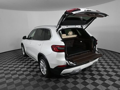 Used 2019 BMW X5 xDrive40i w/ Convenience Package image 29