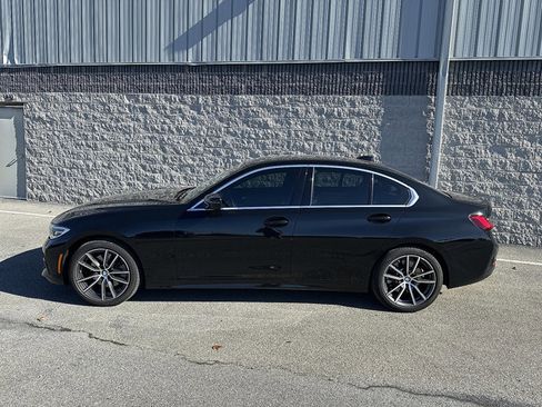 Used 2021 BMW 330i xDrive Sedan w/ Premium Package image 2